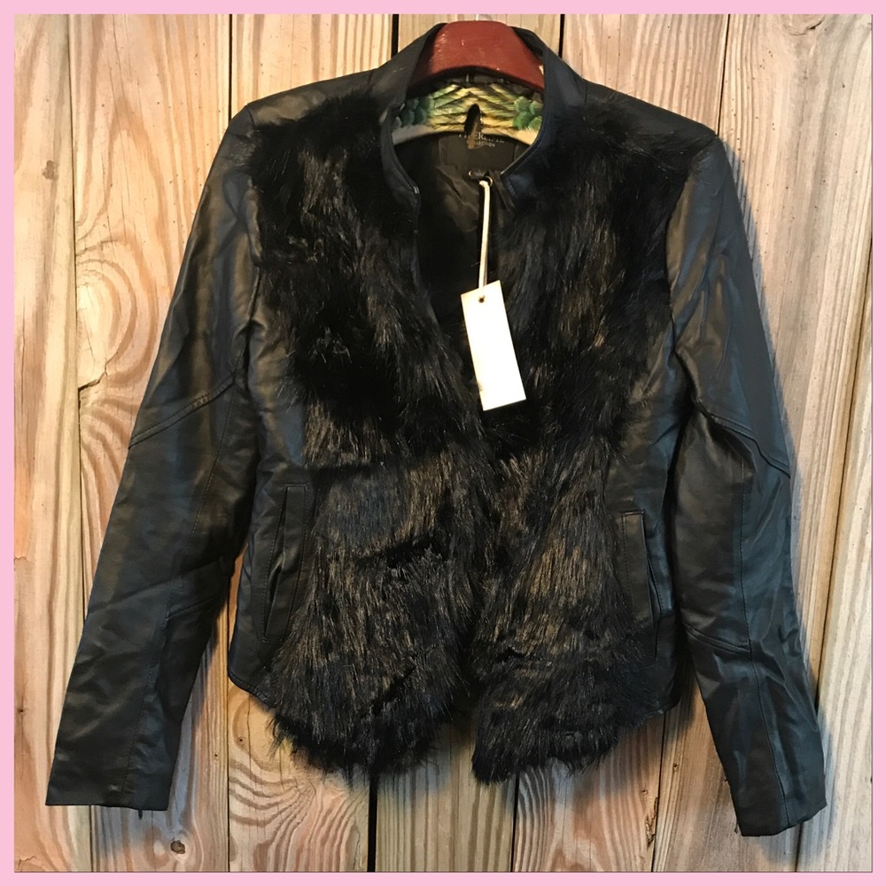 NEW ⭐️ 5 STAR RATING FAUX FUR VEGAN LEATHER JACKET ⭐️ SUPER SALE ⭐️ - Picture 2 of 7
